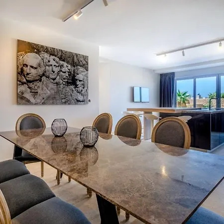 Hygge Holiday Home With Large Communal Pool And Private Hot Tub Xagħra Exteriör bild